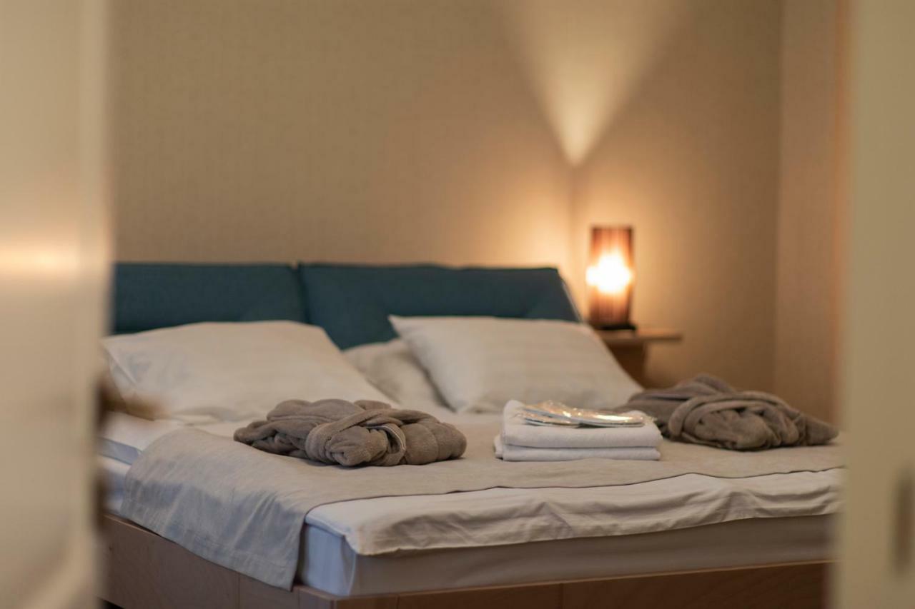 Golden Nugget Apartment Tbilissi Extérieur photo